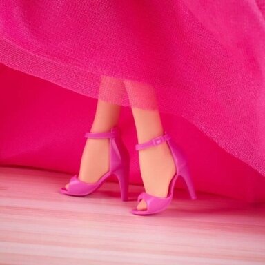 Kolekcinė Barbie lėlė su rožine suknele Kolekcinė Barbie lėlė su rožine suknele