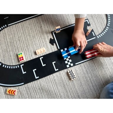 Mediniai kelio ženklai WayToPlay Race Signs