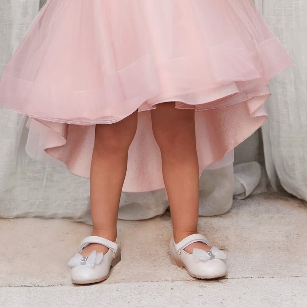 Girls ivory faux leather bow pumps Mayoral 41537 1 Girls ivory faux leather bow pumps Mayoral 41537 1